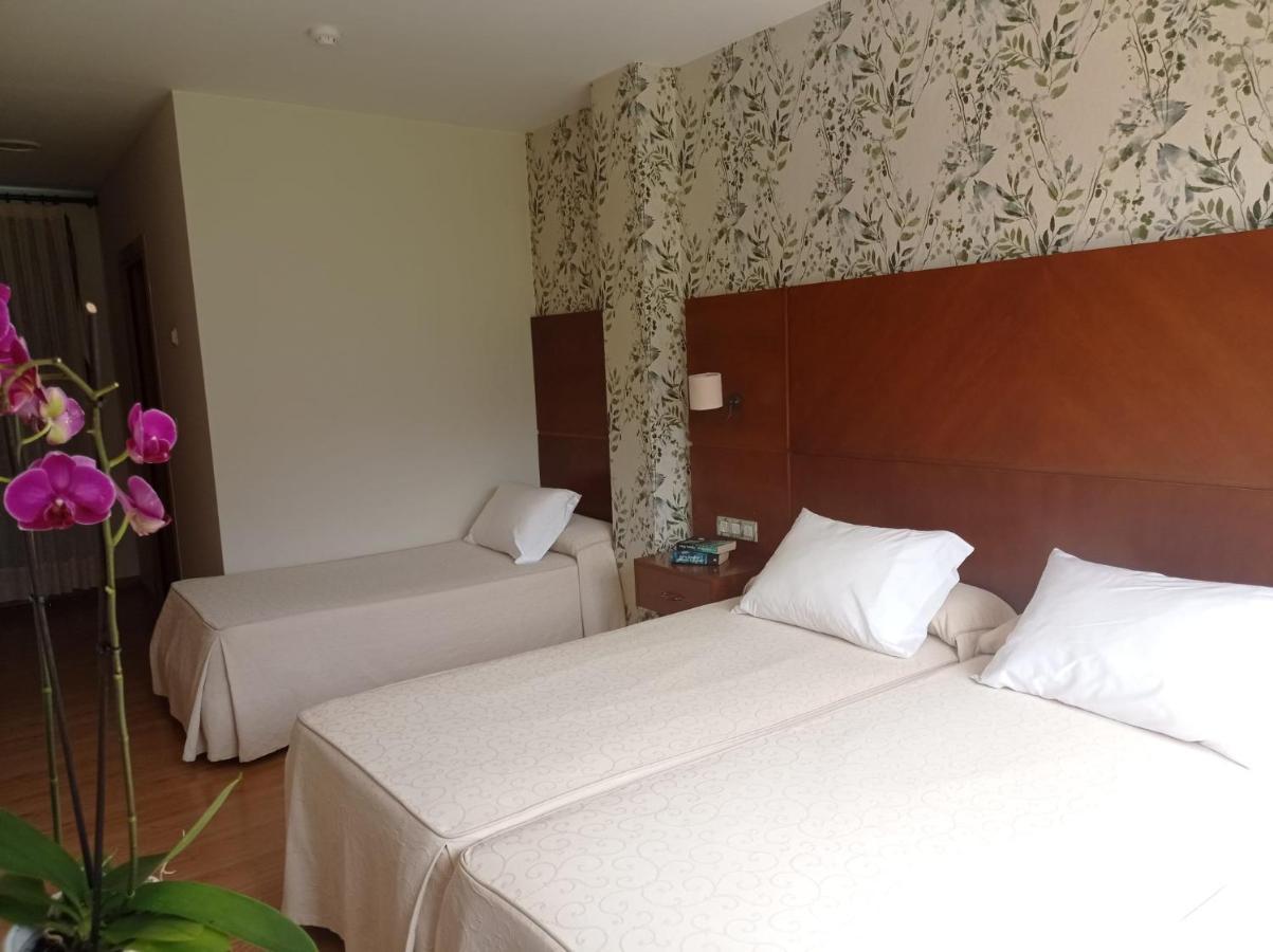 Hotel A Raina Oia Bagian luar foto