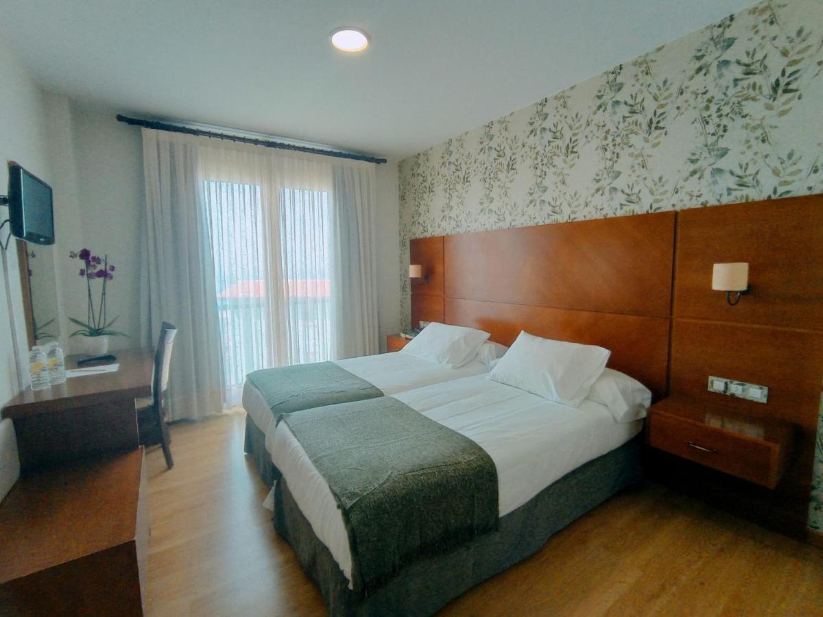 Hotel A Raina Oia Bagian luar foto