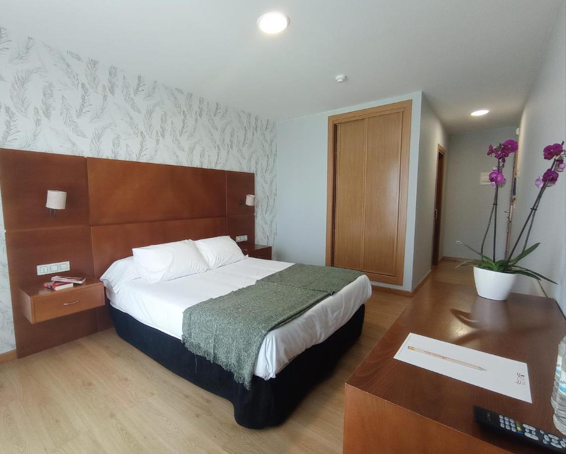 Hotel A Raina Oia Bagian luar foto